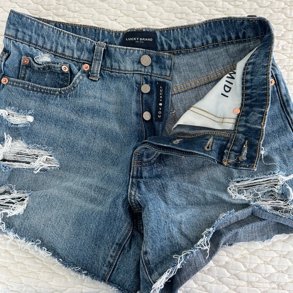 Lucky Brand 90’s Midi high waist button fly jean shorts size 8 - Picture 4 of 7